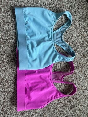 Victoria’s Secret Sports Bras size XS